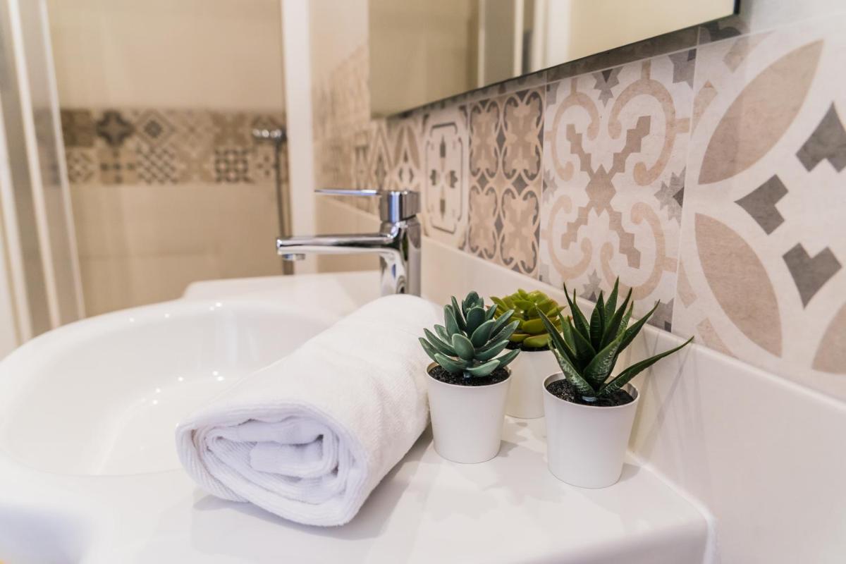 Un baño de Hotel Planas