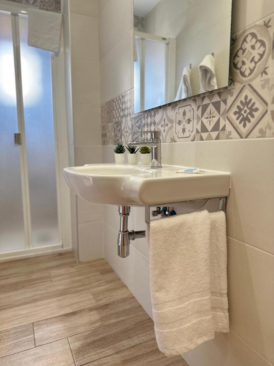 Un baño de Hotel Planas