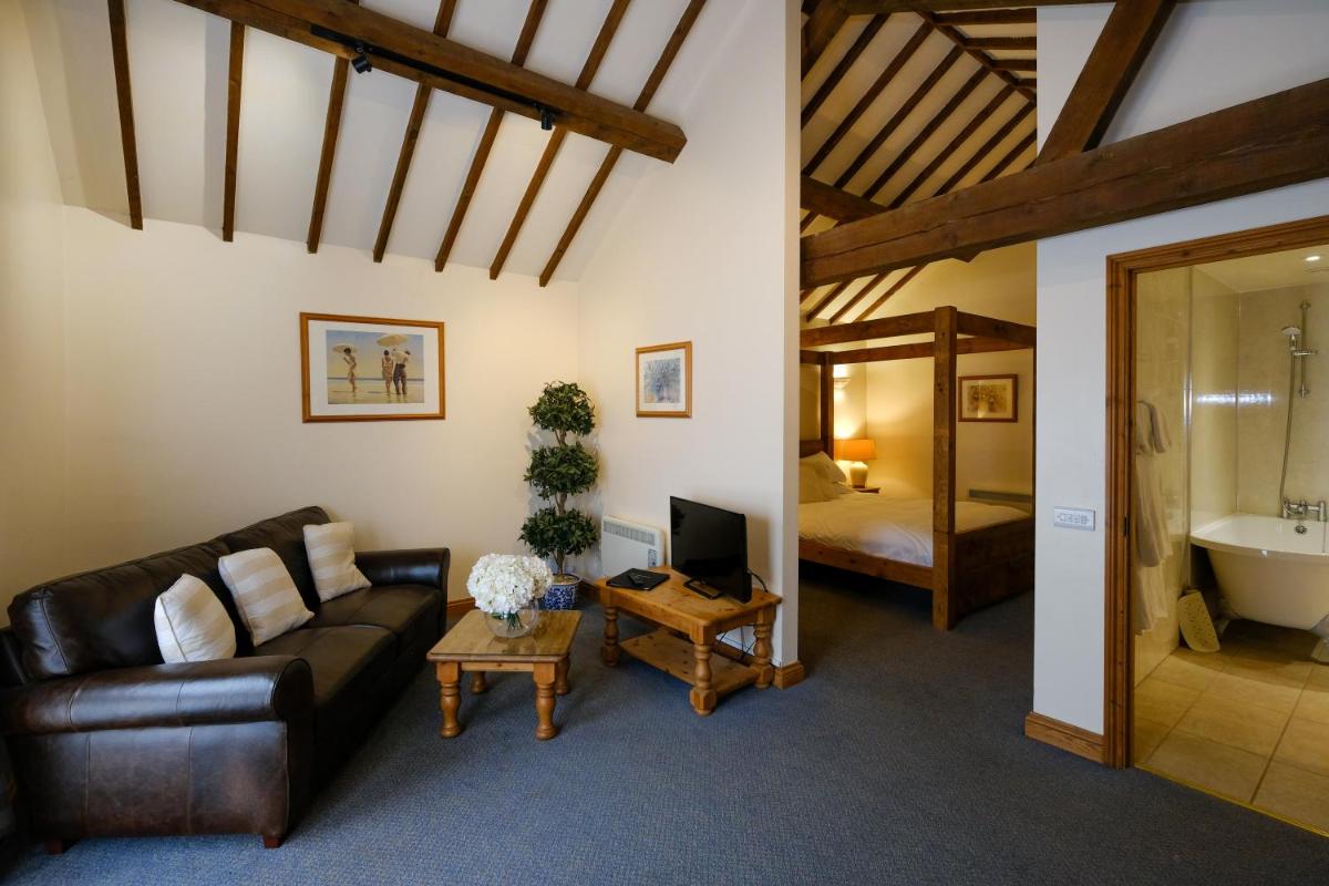 Church Farm Lodge - Housity