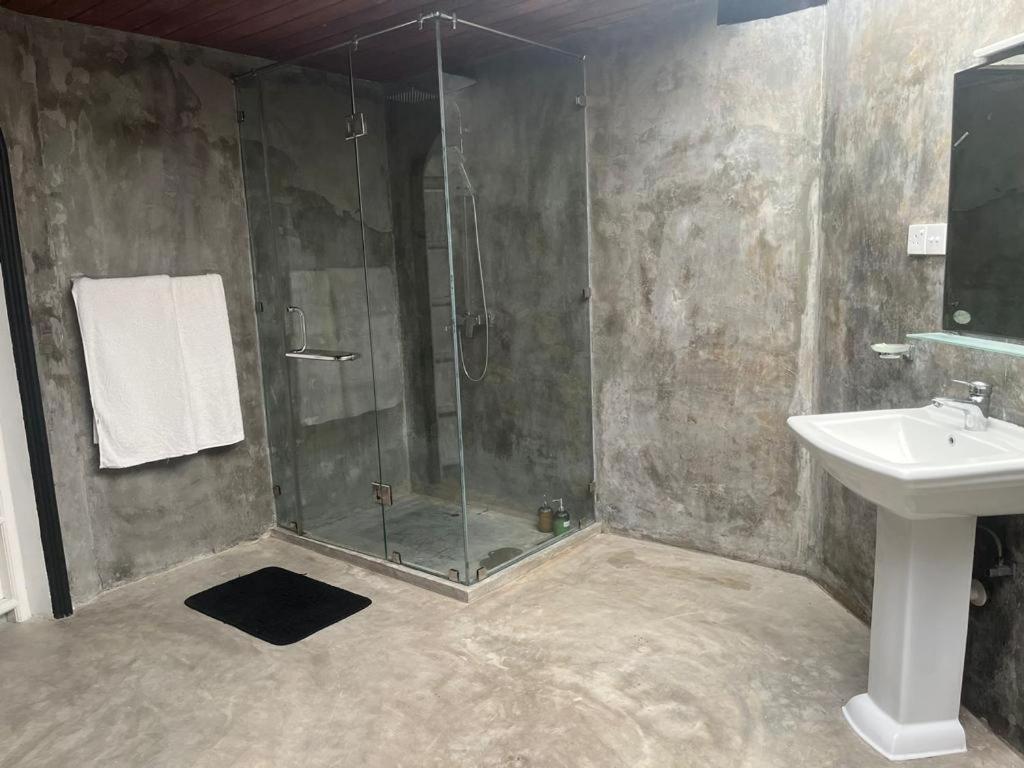 Olu Colombo Villa - Housity