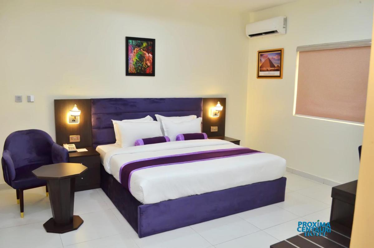 Proxima Centauri Hotel - Housity