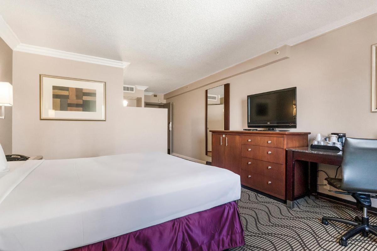 Jack London Inn - Housity