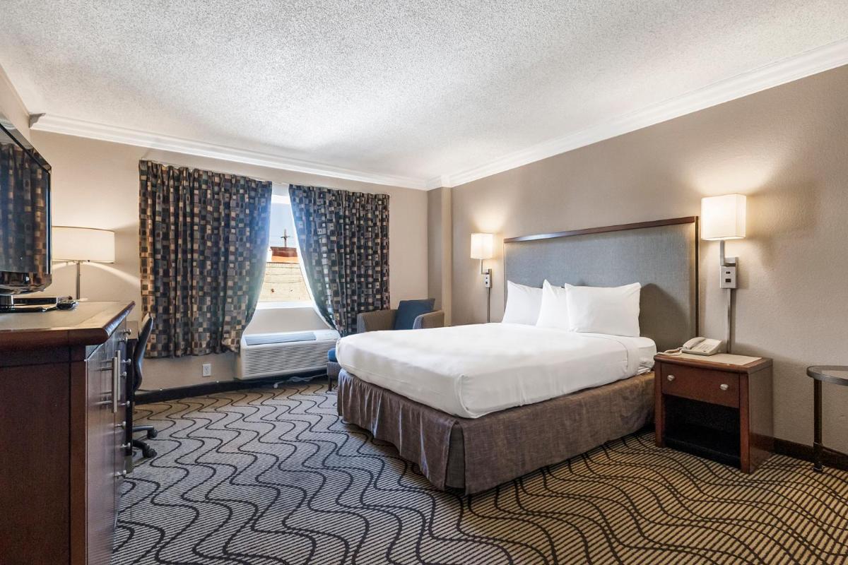 Jack London Inn - Housity