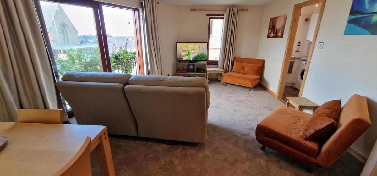 Colin Young Place - Housity