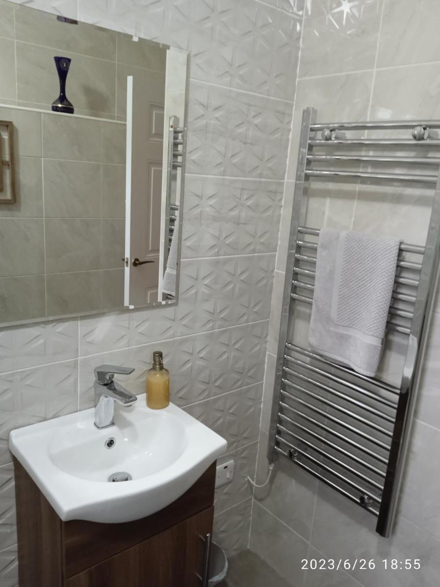 Nire Valley Cottage - Housity