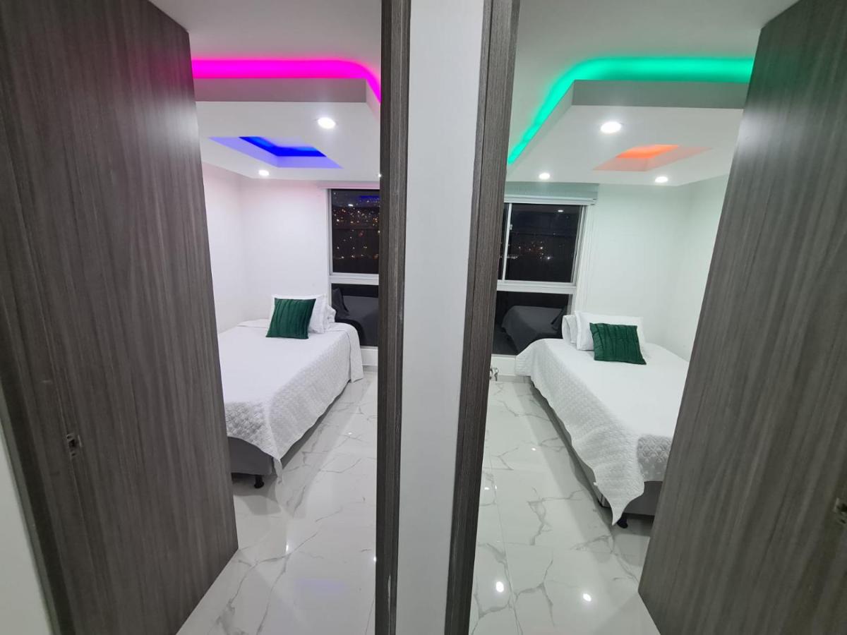 Moderno apartamento con vista a las montañas - Housity
