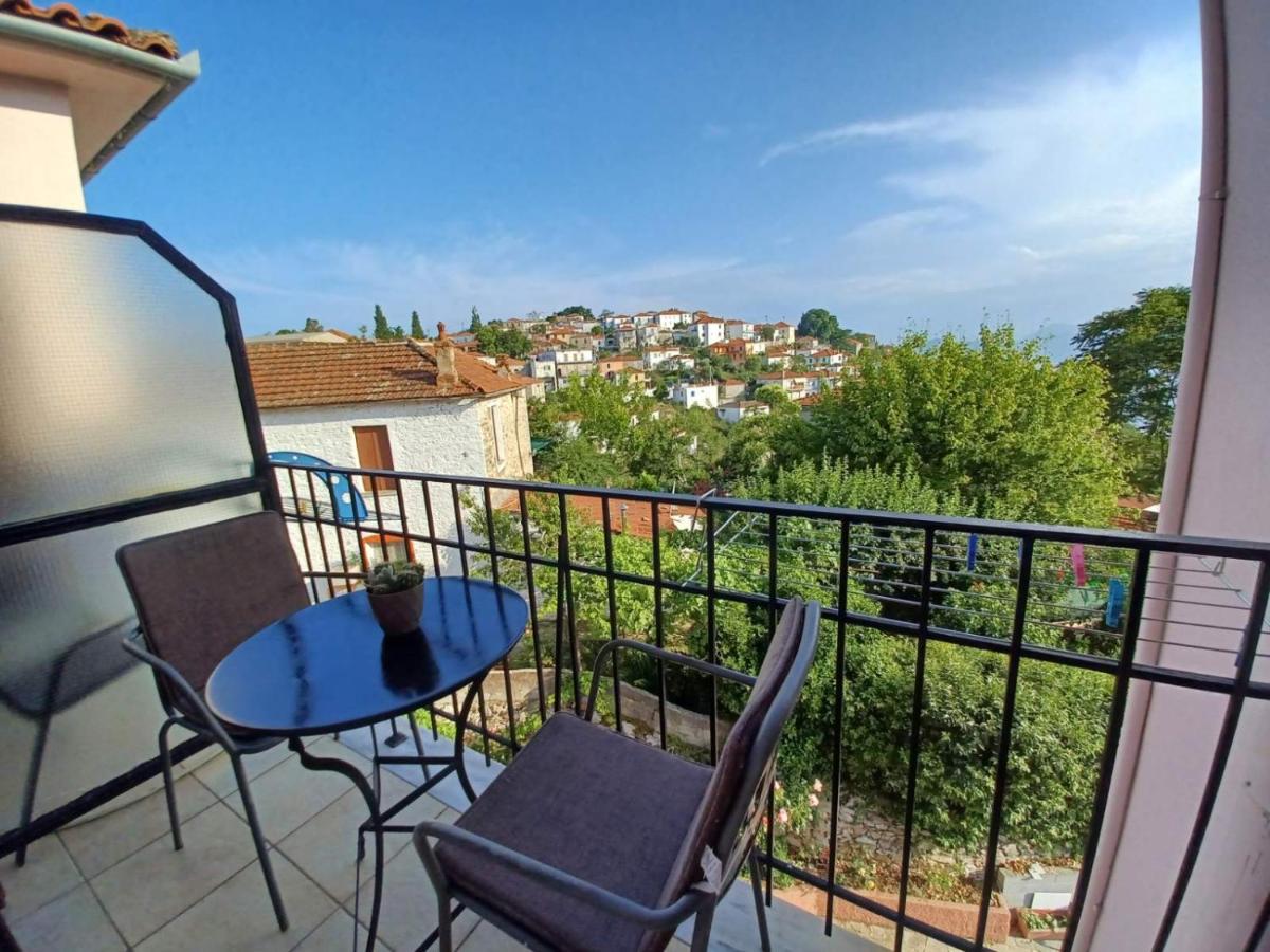 Maravelias Rooms - Housity