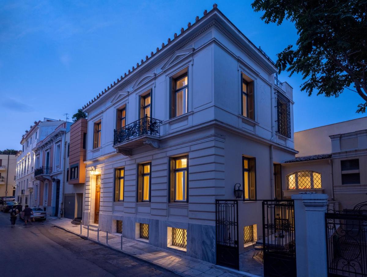 The White House in Plaka by JJ Hospitality - Housity