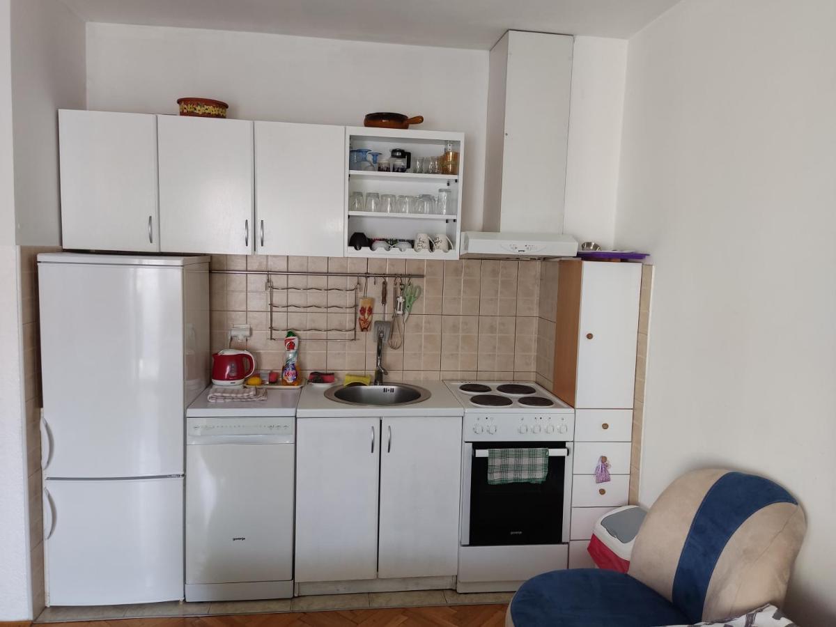 Stan na dan Brcko MBRadic zgrada - Housity