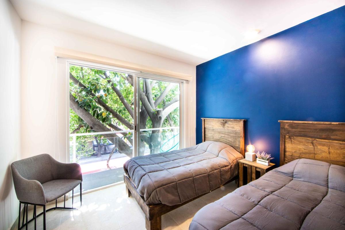 Comfy Apartment with Private Balcony & Natural Light - Xola - Housity