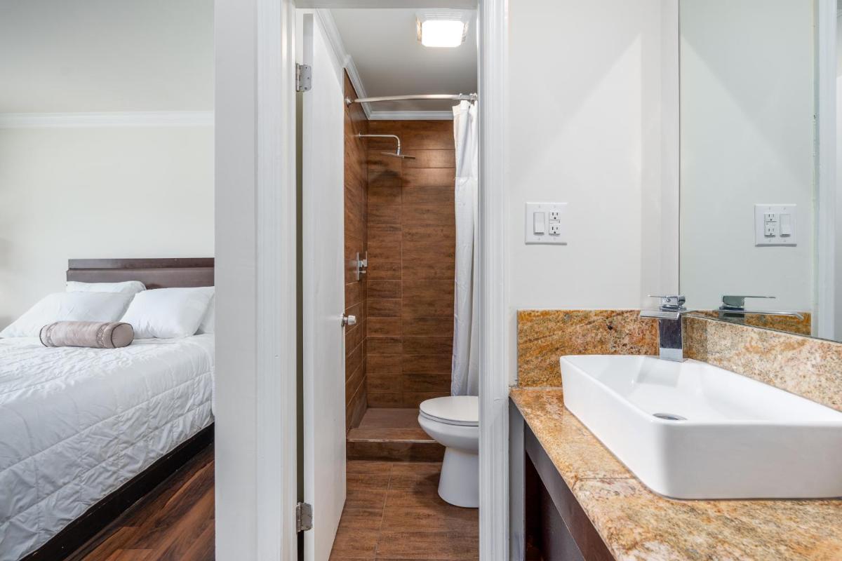 Crewe Boutique Inn - Housity