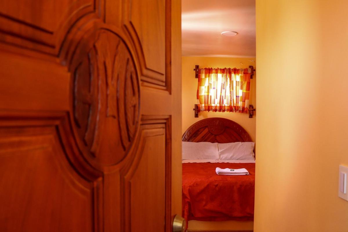 HOTEL MIGUEL ÁNGEL - Housity
