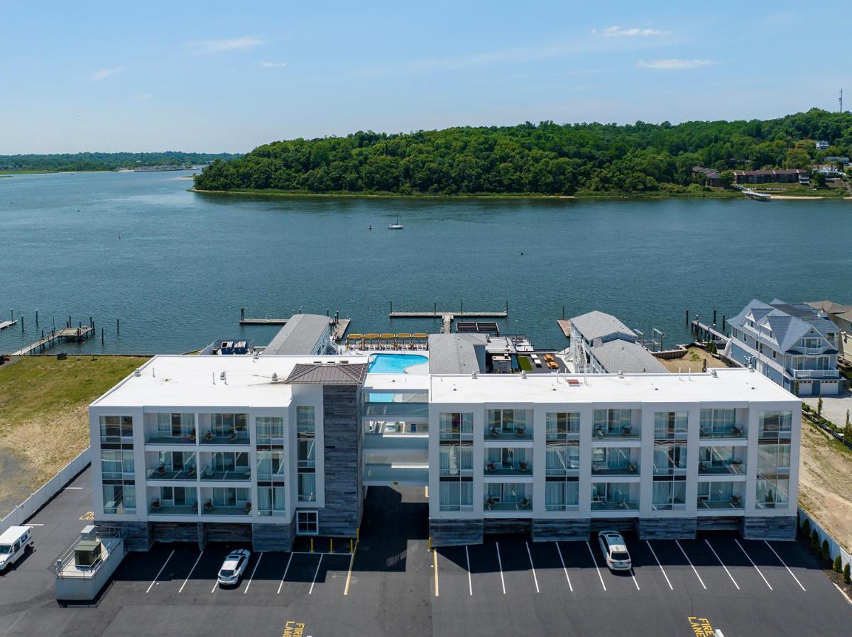 BeachWalk at Sea Bright - Housity