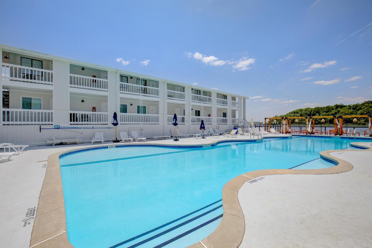 BeachWalk at Sea Bright - Housity