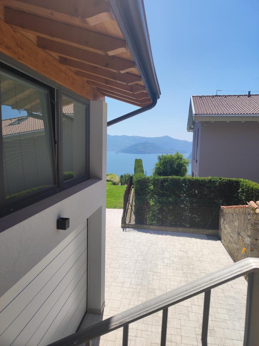 Luminoso appartamento vista lago - Housity