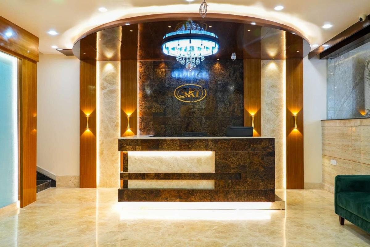 Sri Krishna Inn - Kempegowda Airport Bangalore - Housity