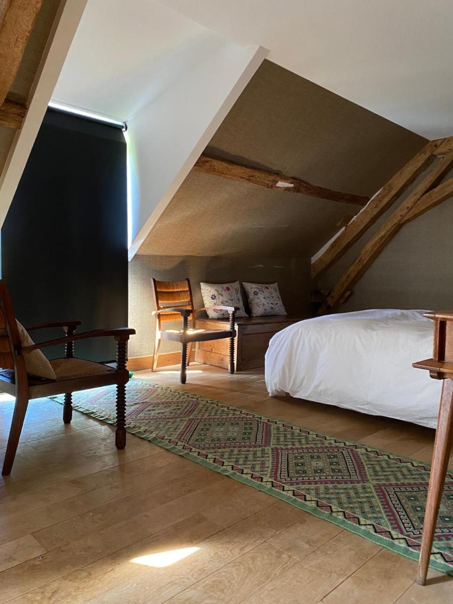 La Ferme de Châtenoy - Le Mouton Noir - Housity