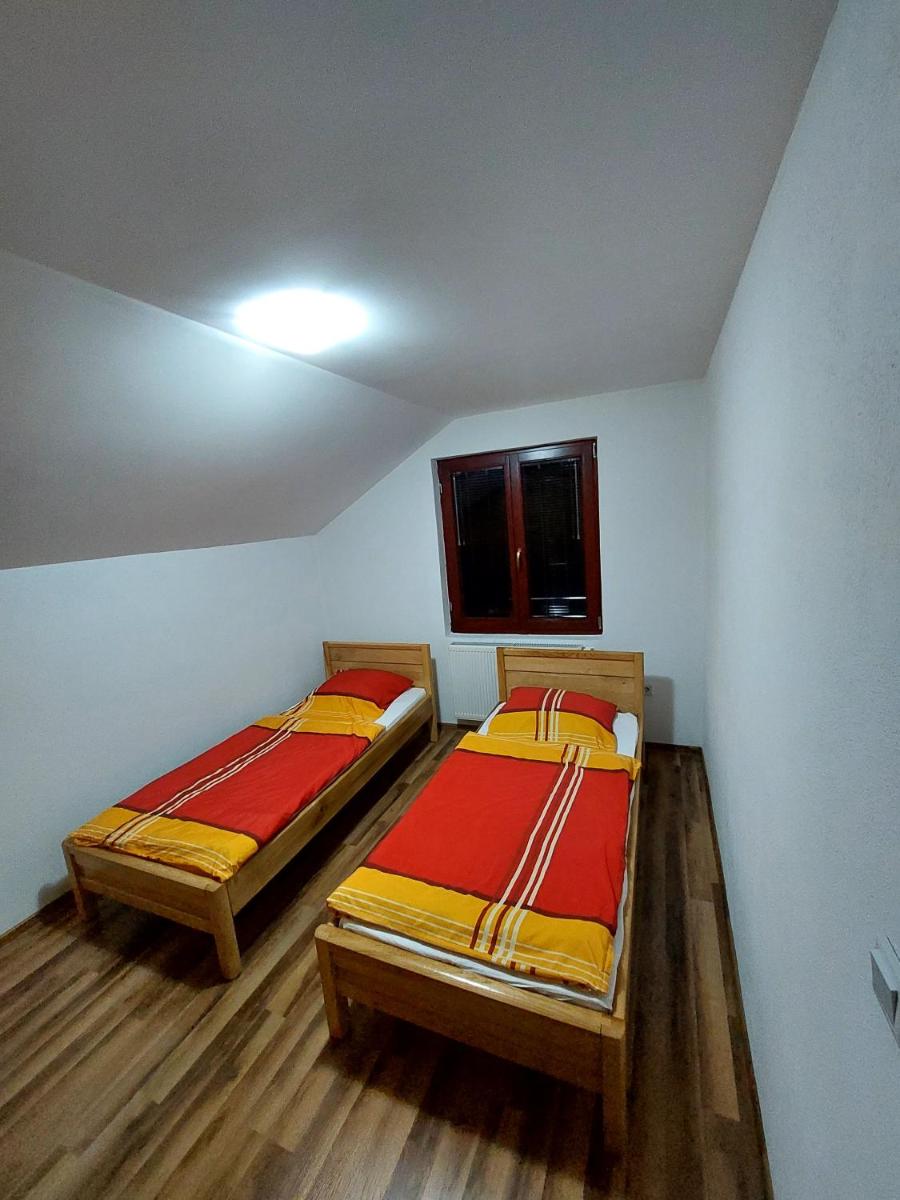 Apartments Foča - Housity