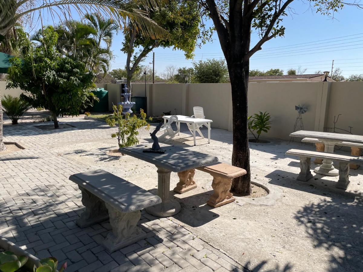 RY Courtyard - Housity
