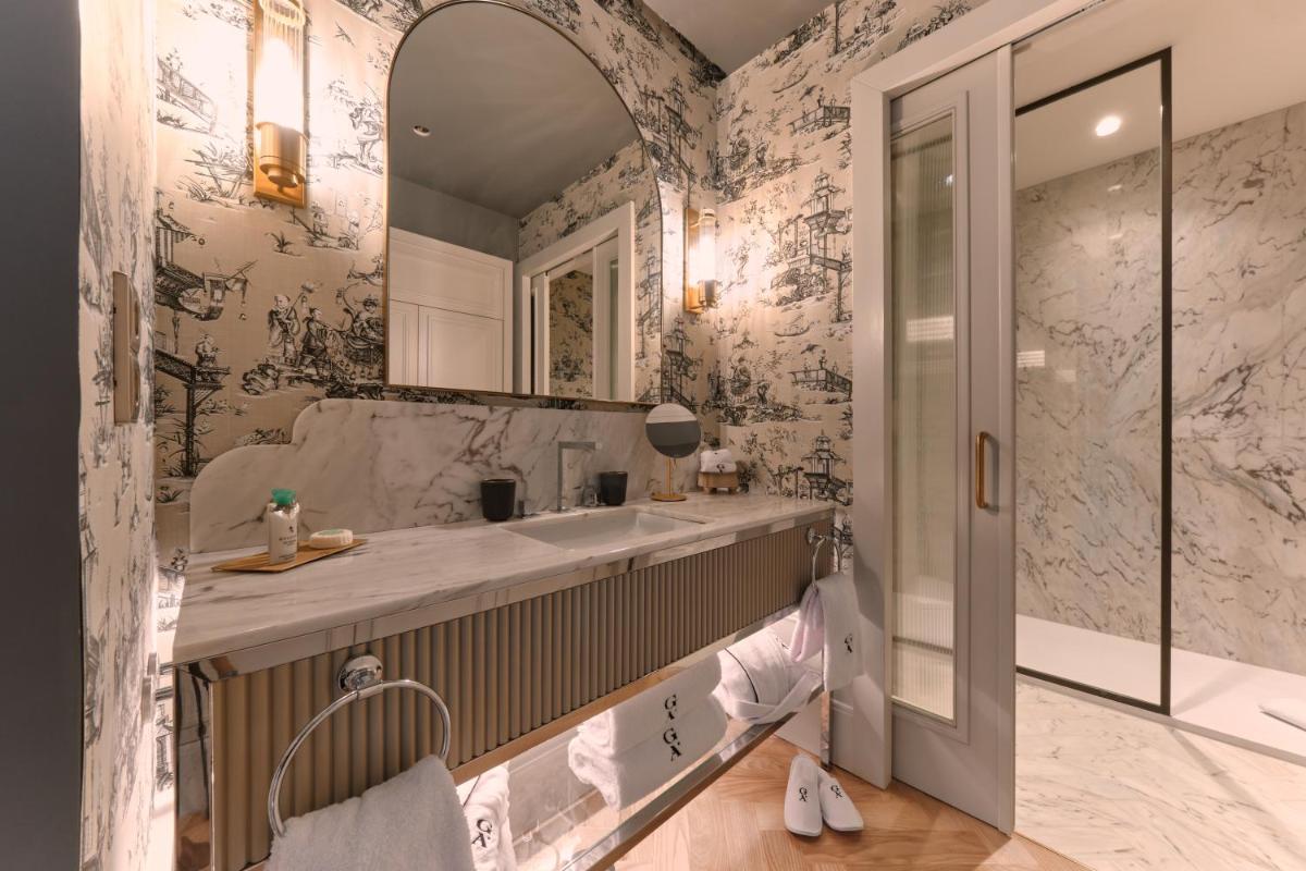 Uma casa de banho em GA Palace Hotel & Spa, a XIXth-Century Villa