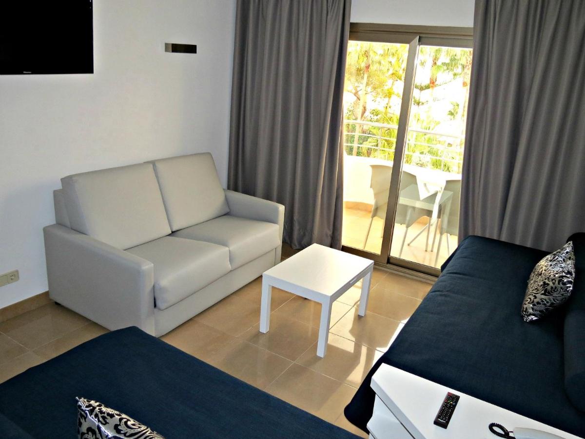 Zona de estar de BG Pamplona