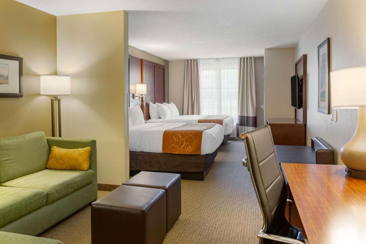 Comfort Suites Amish Country - Housity