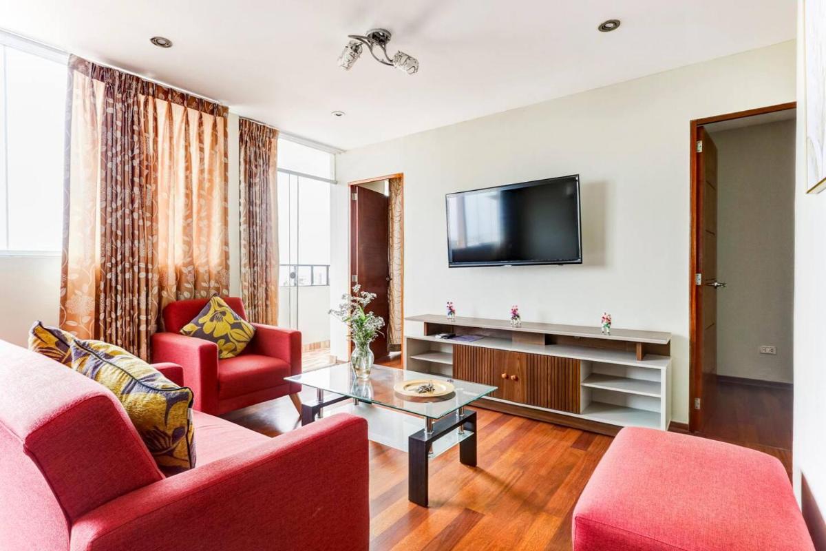 Apartamentos Estela en Alameda colonial - 5km Aeropuerto Jorge Chávez - Housity