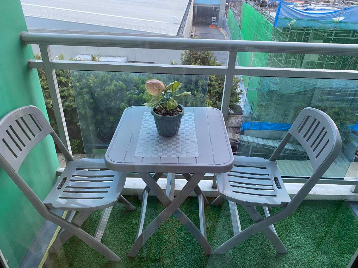 Eoonnie Staycation - Azure - Housity