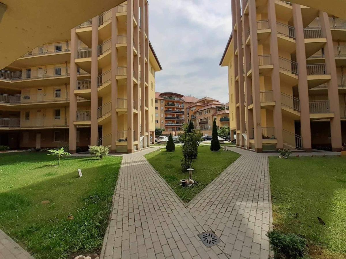 Krisztina Apartman Duna Garden - Housity