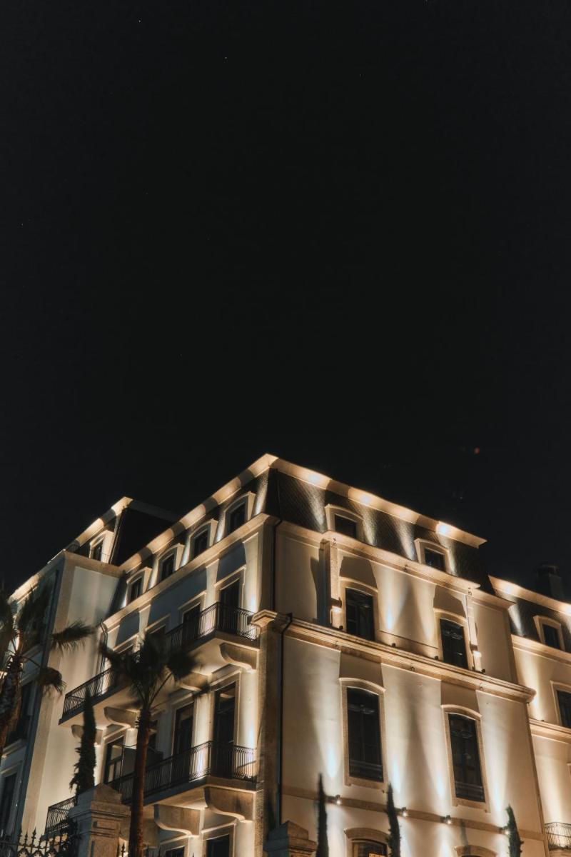 O edifício onde o hotel está situado
