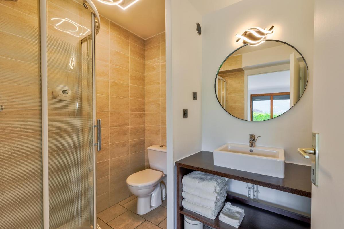 Salle de bains dans l'établissement La Parenthèse Enchantée