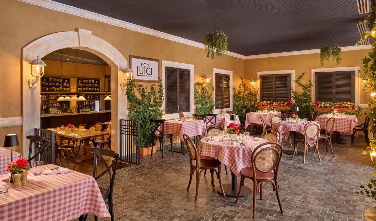 Un restaurante o sitio para comer en Grand Hyatt La Manga Club Golf & Spa