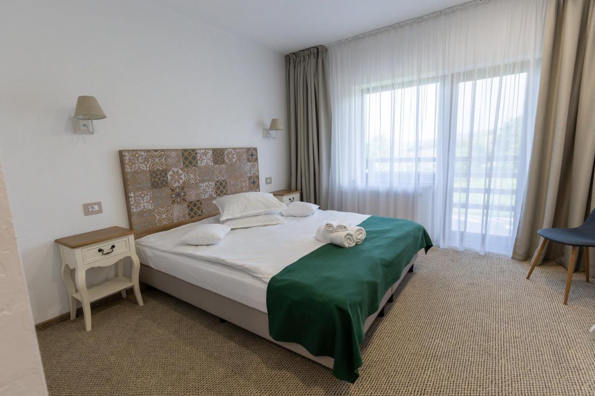 Vale Humor Residence - Housity