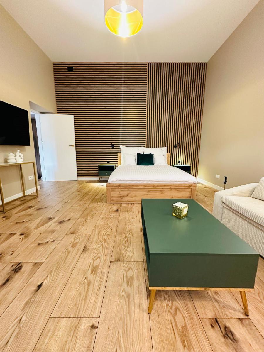 Apartamenty Kamienica Gwiazda - Centrum miasta, parking gratis - Housity