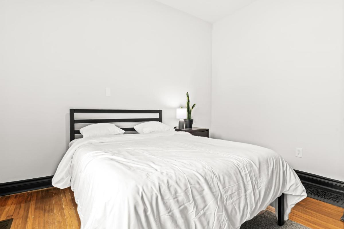 Midtown Modern Charm - Housity