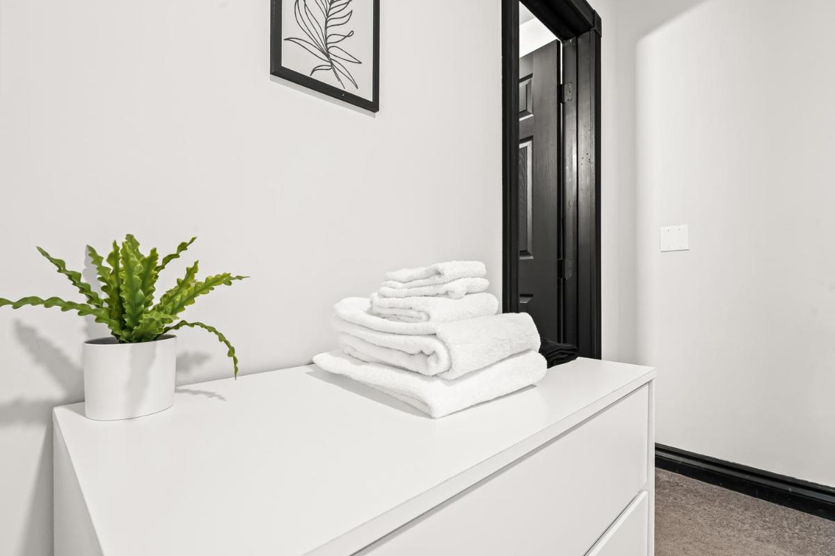 Midtown Modern Charm - Housity