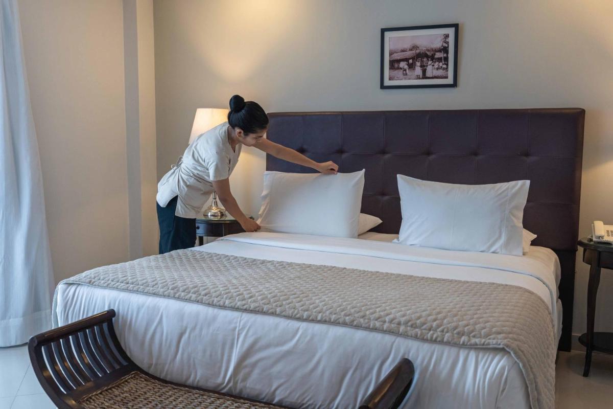 Las Lomas Casa Hotel - Housity