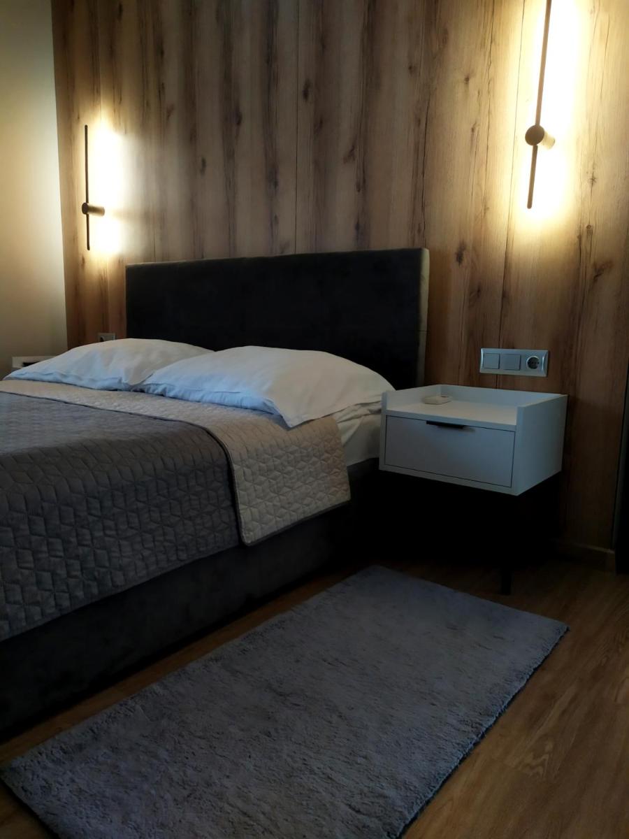 Euro - Housity