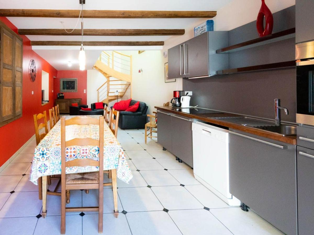 Gîte familial près de Nancy avec grand jardin, spa, salle de jeux, et équipements pêche - FR-1-584-15 - Housity