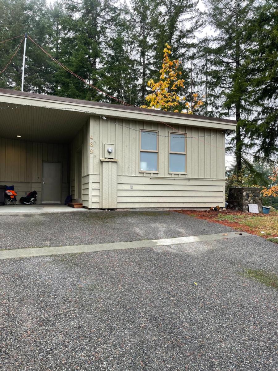 Bright and Cozy 1 Bedroom Suite - Housity