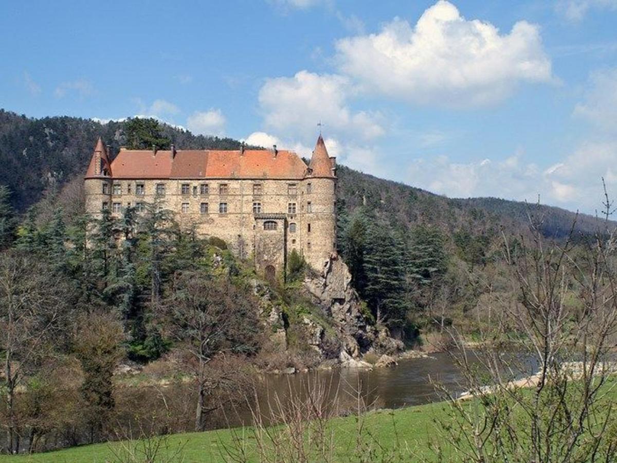 Suitetrails - Gîte Saint-Romain-Lachalm, 1 pièce, 2 personnes - FR-1-582-264