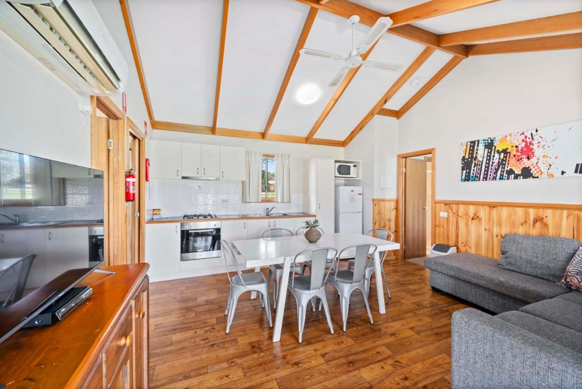 Suitetrails - Lake Hume Holiday Park