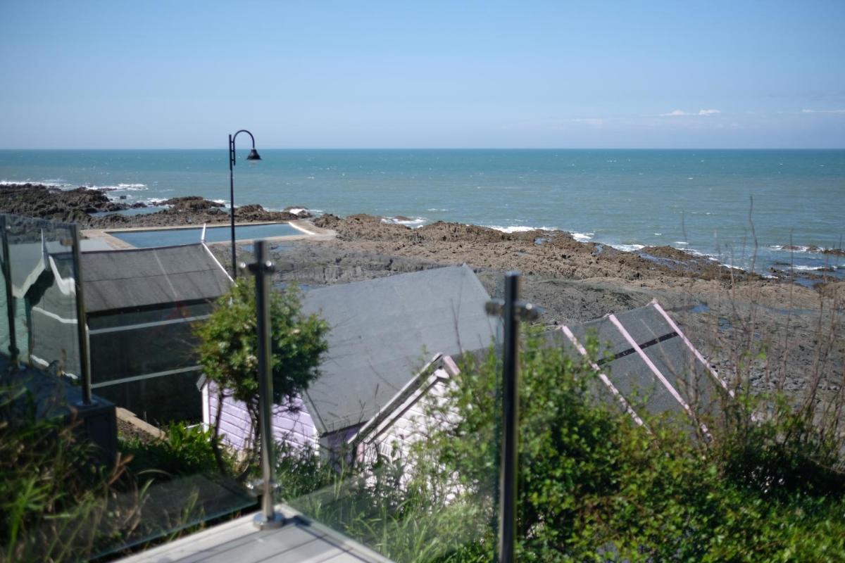 Seafront House 3 - Golden Bay Holiday Village - Housity