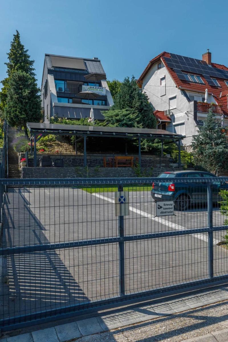 Bazalt Apartman - Housity