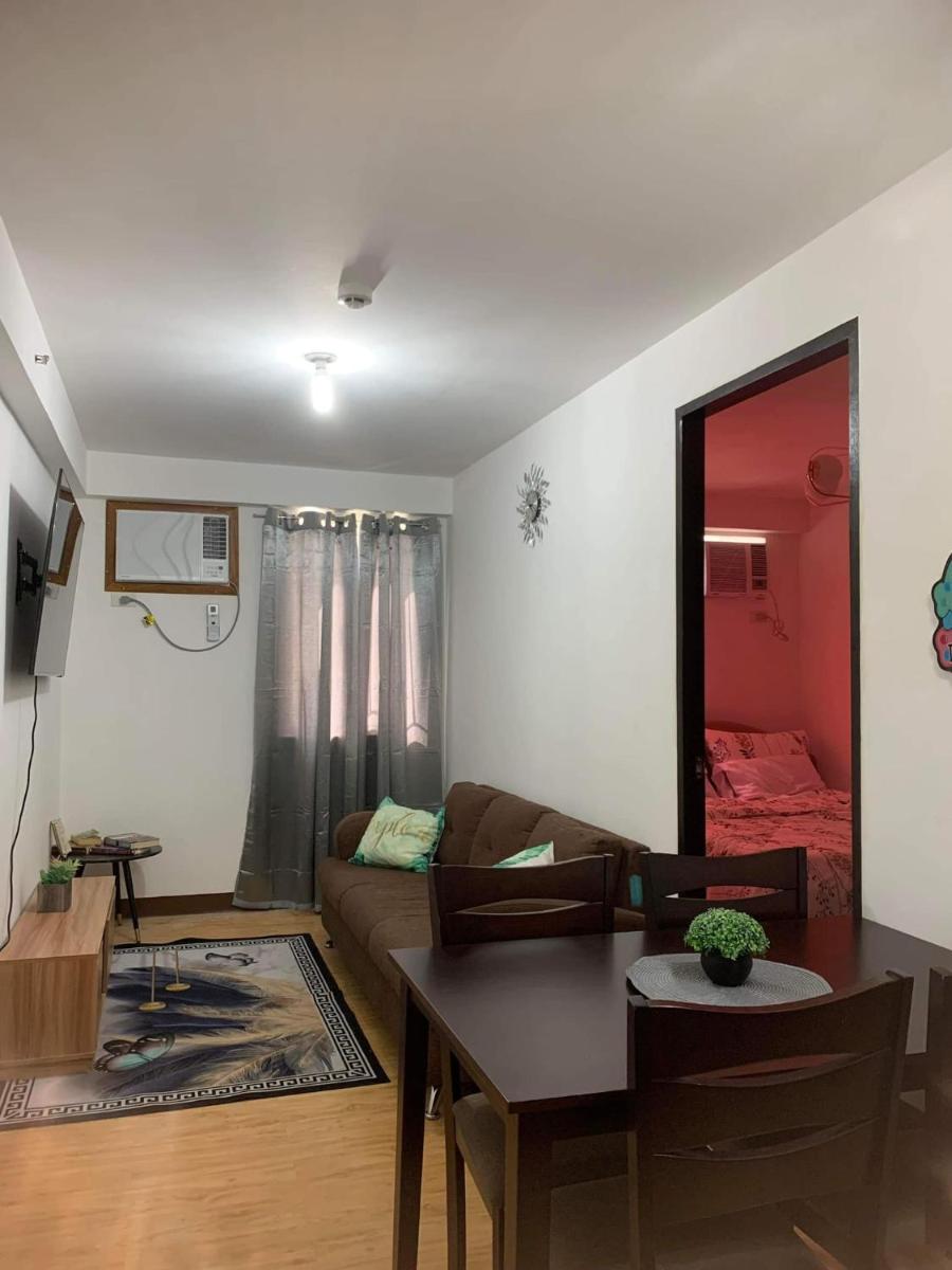 Suitetrails - Davao Condominium Arezzo Place by AAG