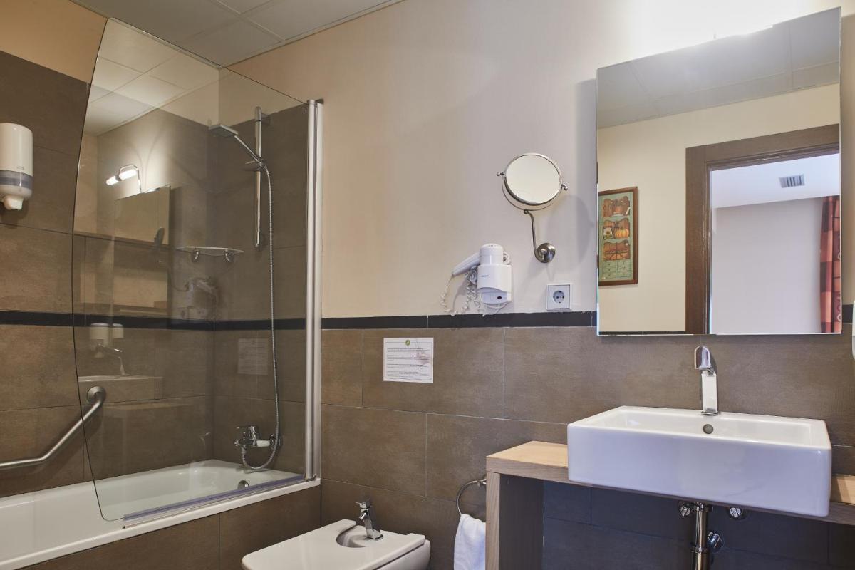 Un baño de Silken Ordesa