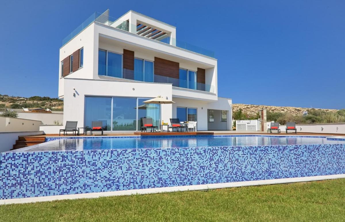 Suitetrails - Sea Pearl Luxury Beachfront Villas
