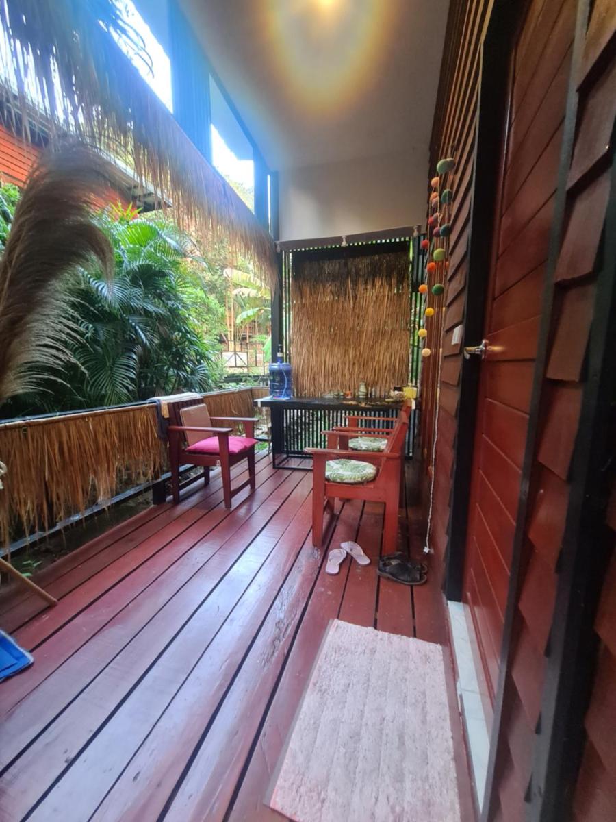 House by the sea - Housity