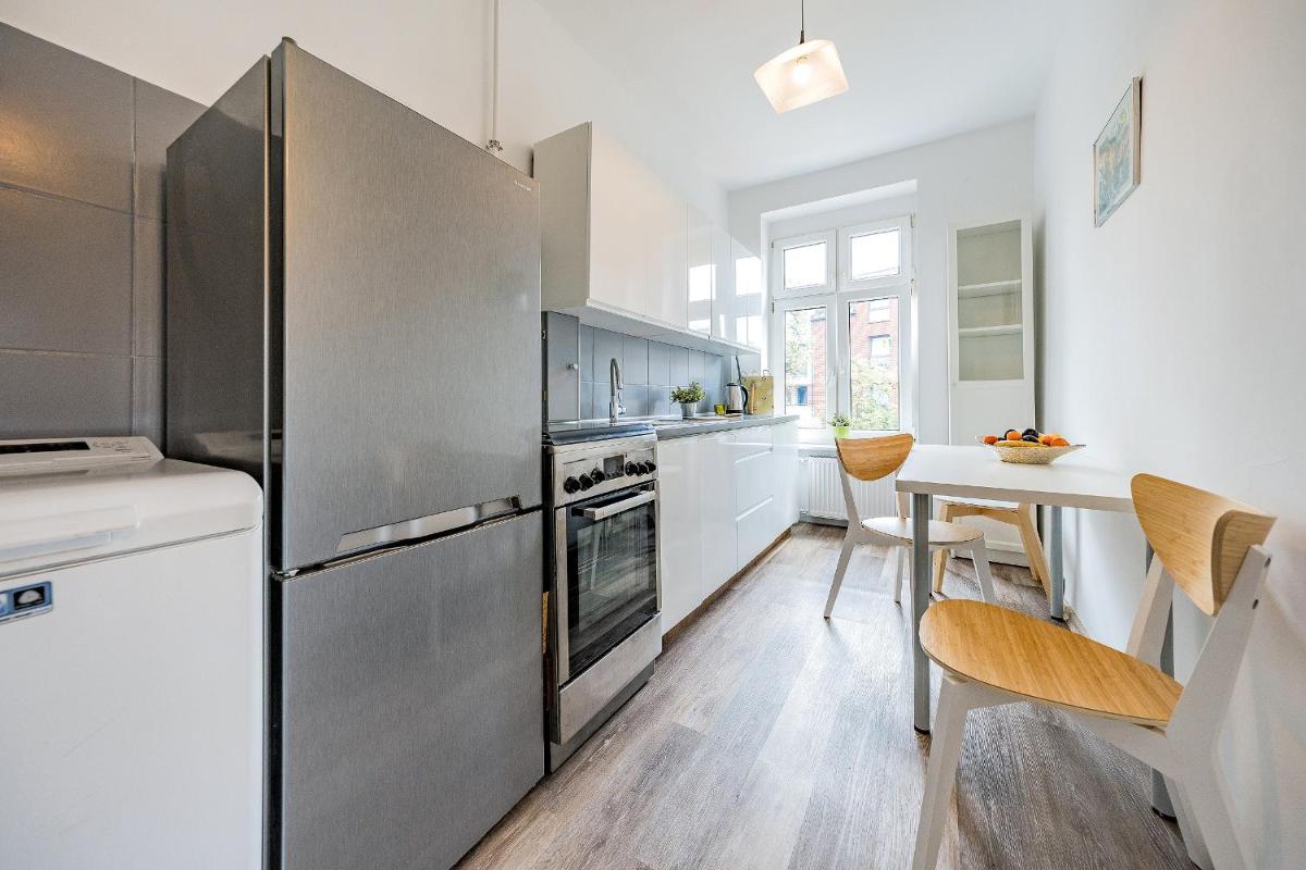 Apartament z 2 sypialniami na Starym Mieście 2bedrooms Old Town - Housity