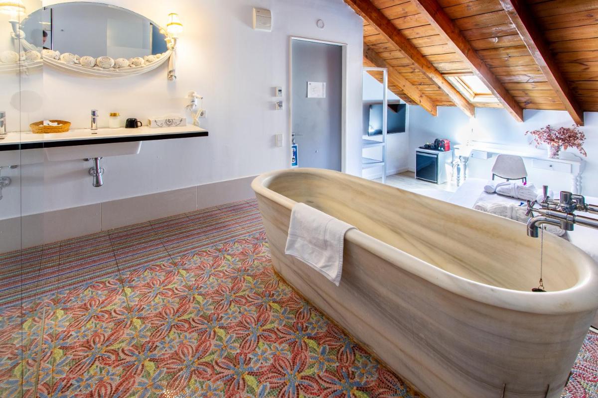Les Monges Palace Boutique - Housity